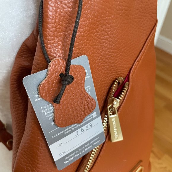 Made In Italy Leather Sling Backpack from VALENTINA - Picture 4 of 9